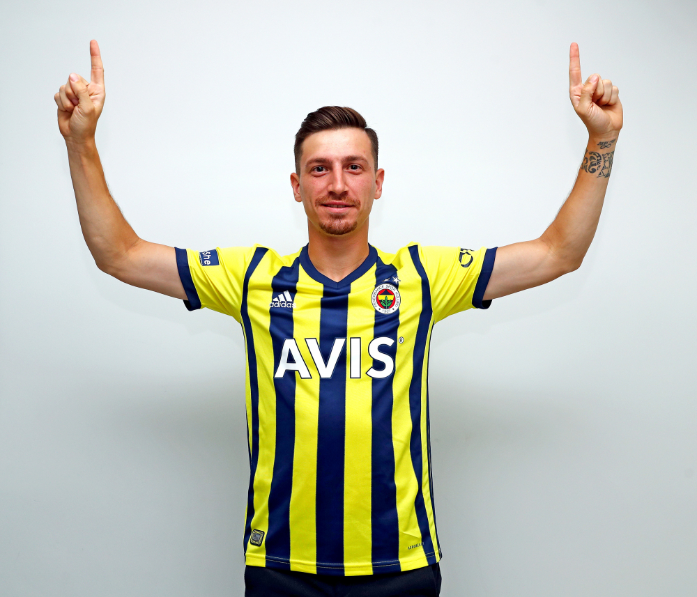 Fenerbahçeli Mert Hakan Yandaş'tan Milli Takım sitemi: "Onlar geçmişte giydikleri formaları hala çıkaramıyor" 3