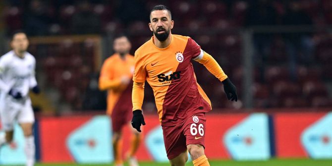 Galatasaray taraftarına veda bile edememişti! Arda Turan futbolu bırakıyor mu? İlk kez açıkladı