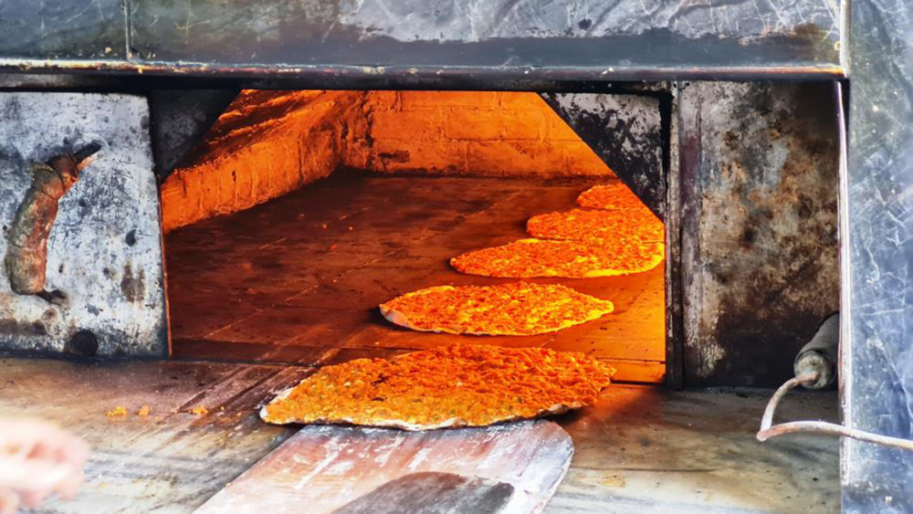 Lahmacunun fiyatı dudak uçuklatıyor! Yemeyen pişman yiyen bin pişman! 5