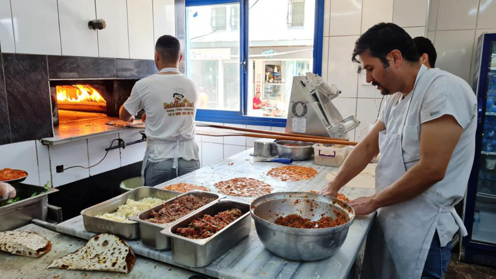 Lahmacunun fiyatı dudak uçuklatıyor! Yemeyen pişman yiyen bin pişman! 7