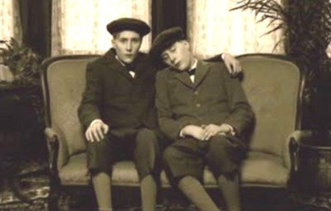 19. yüzyılın ürkütücü modası: Ölülerini süsleyip fotoğraflarını çektiler 18