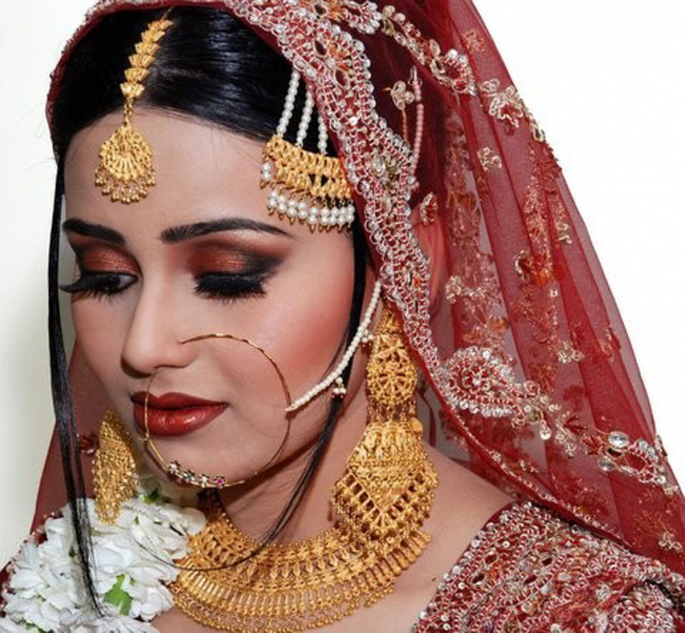 Dünyada bir ilk! Bu kadarı da pes dedirtti! Hintli kadın kendisiyle evleniyor! 5