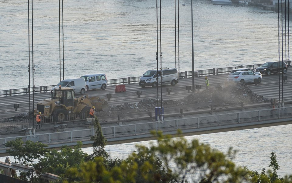 Yola çıkacaklar dikkat! FSM Köprüsü'nde 4 şerit trafiğe kapatıldı 10