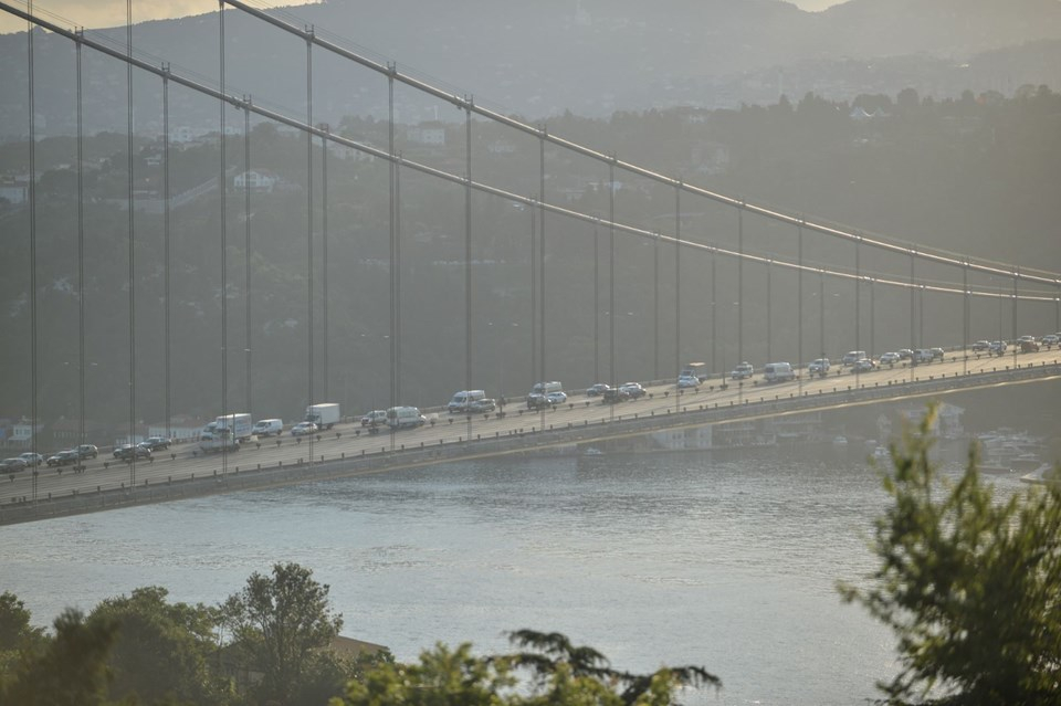Yola çıkacaklar dikkat! FSM Köprüsü'nde 4 şerit trafiğe kapatıldı 16