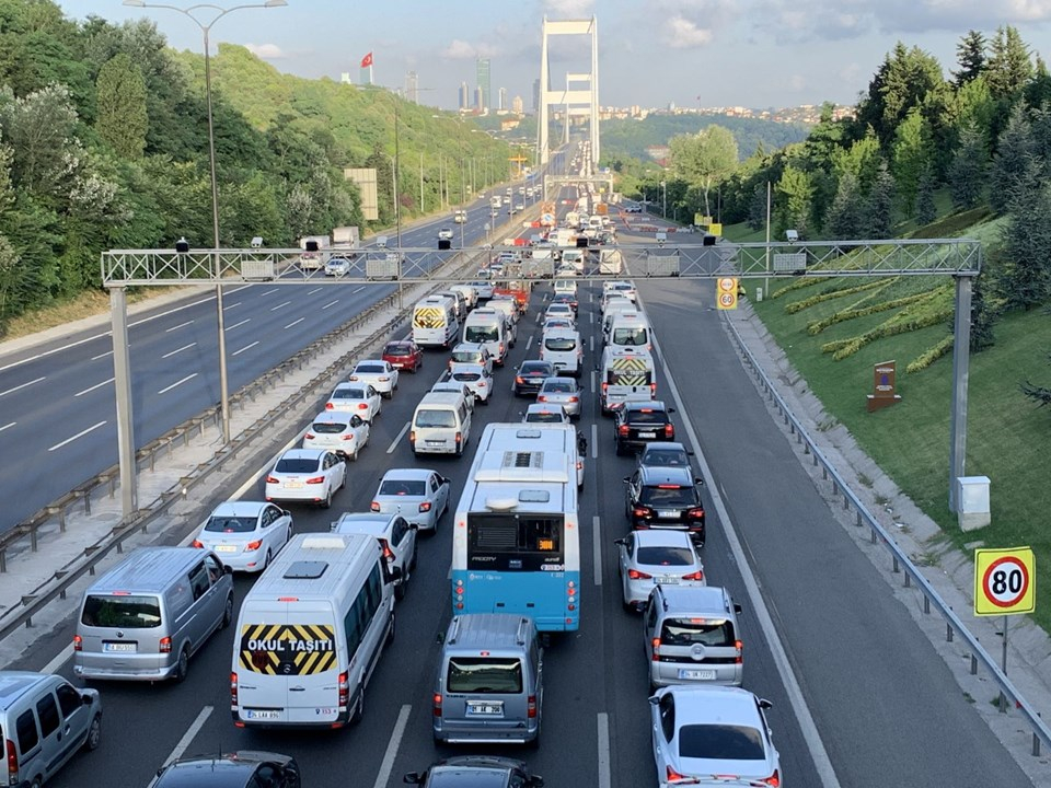 Yola çıkacaklar dikkat! FSM Köprüsü'nde 4 şerit trafiğe kapatıldı 20