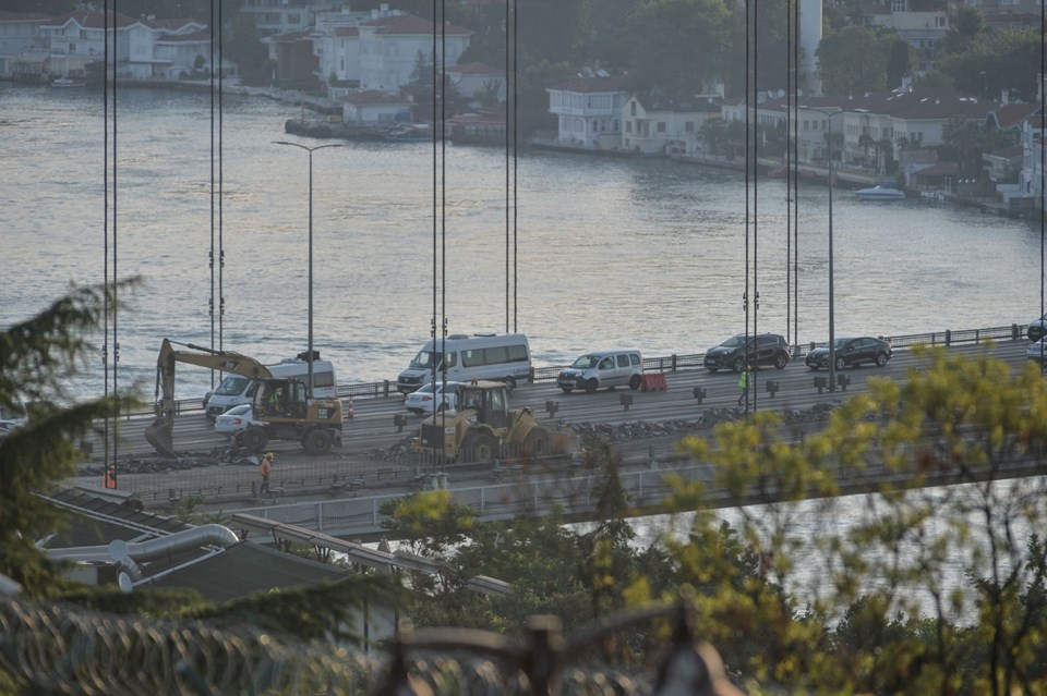 Yola çıkacaklar dikkat! FSM Köprüsü'nde 4 şerit trafiğe kapatıldı 3