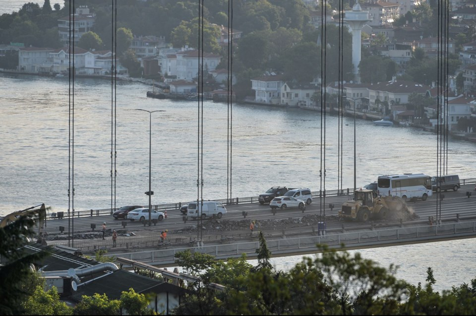 Yola çıkacaklar dikkat! FSM Köprüsü'nde 4 şerit trafiğe kapatıldı 8