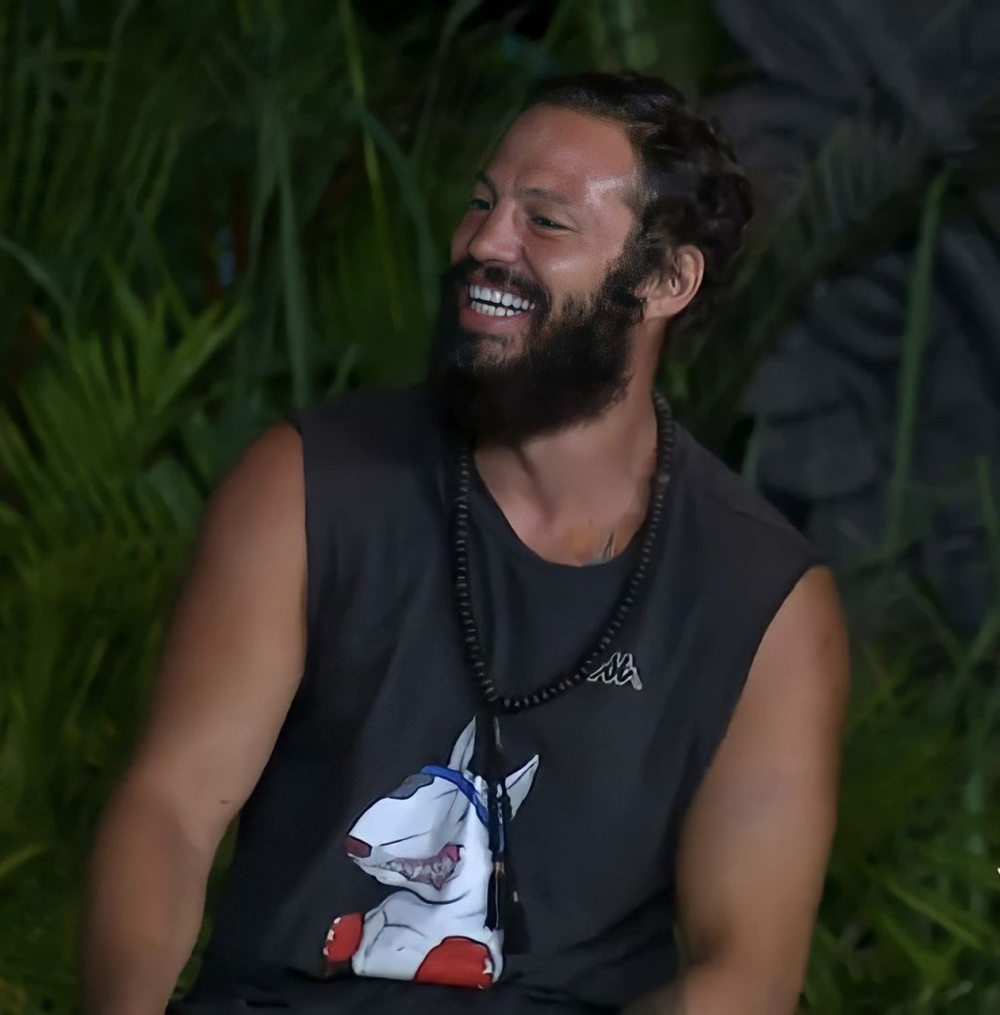 Survivor All Star'da iki boksör birbirine girdi! Adem ve Atakan'ın kavgası ortalığı karıştırdı! Gözler Acun Ilıcalı'ya çevrildi! Diskalifiye olacak mı? 6