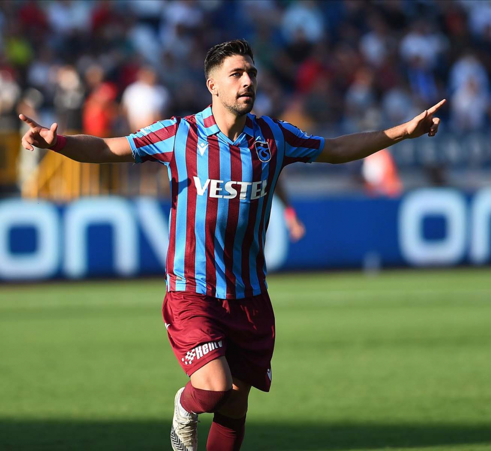 Trabzonspor'un Yunan yıldızı Bakasetas'tan transfer açıklaması! Takımdan ayrılacak mı? 8