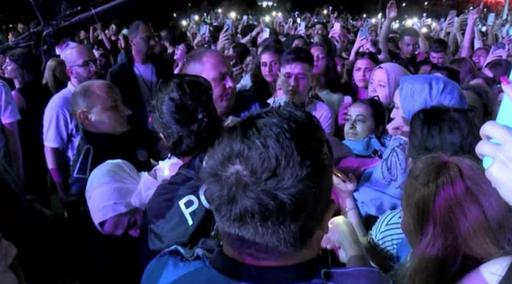 Ünlü rapçi Sefo'nun Ordu'daki konserinde bıçaklar çekildi! Seyirciler gözyaşlarına hakim olamadı! 4