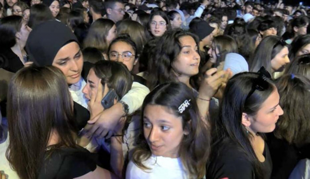 Ünlü rapçi Sefo'nun Ordu'daki konserinde bıçaklar çekildi! Seyirciler gözyaşlarına hakim olamadı! 5