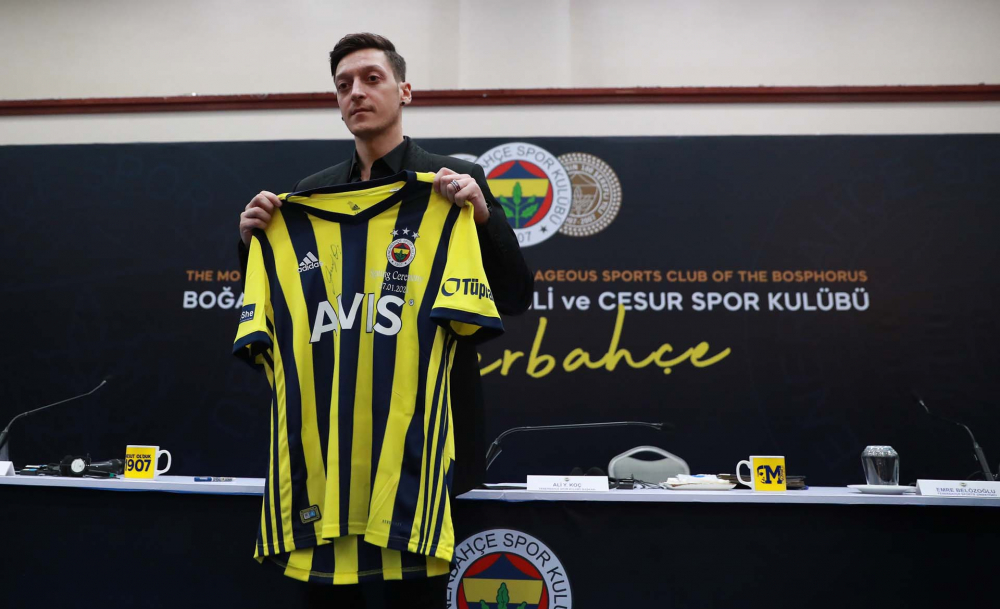 Fenerbahçe'de kadro dışı bırakılan Mesut Özil'in geleceği belli oldu! Futbolu bırakırsa yapacağı meslek ortaya çıktı 5