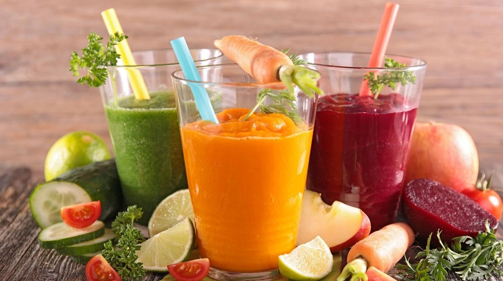 Lezzetiyle kafelerdekini aratmayan, buz gibi serinliğiyle ferahlatan 5 kolay soğuk içecek tarifi 1