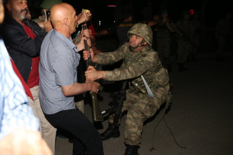 15 Temmuz fotoğrafları | O gece neler olmuştu? 13