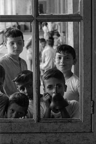 Buranın İstanbul olduğuna inanamayacaksınız! İşte şaşırtan farklılığıyla, Ara Güler'in kadrajından eski İstanbul fotoğrafları... 7