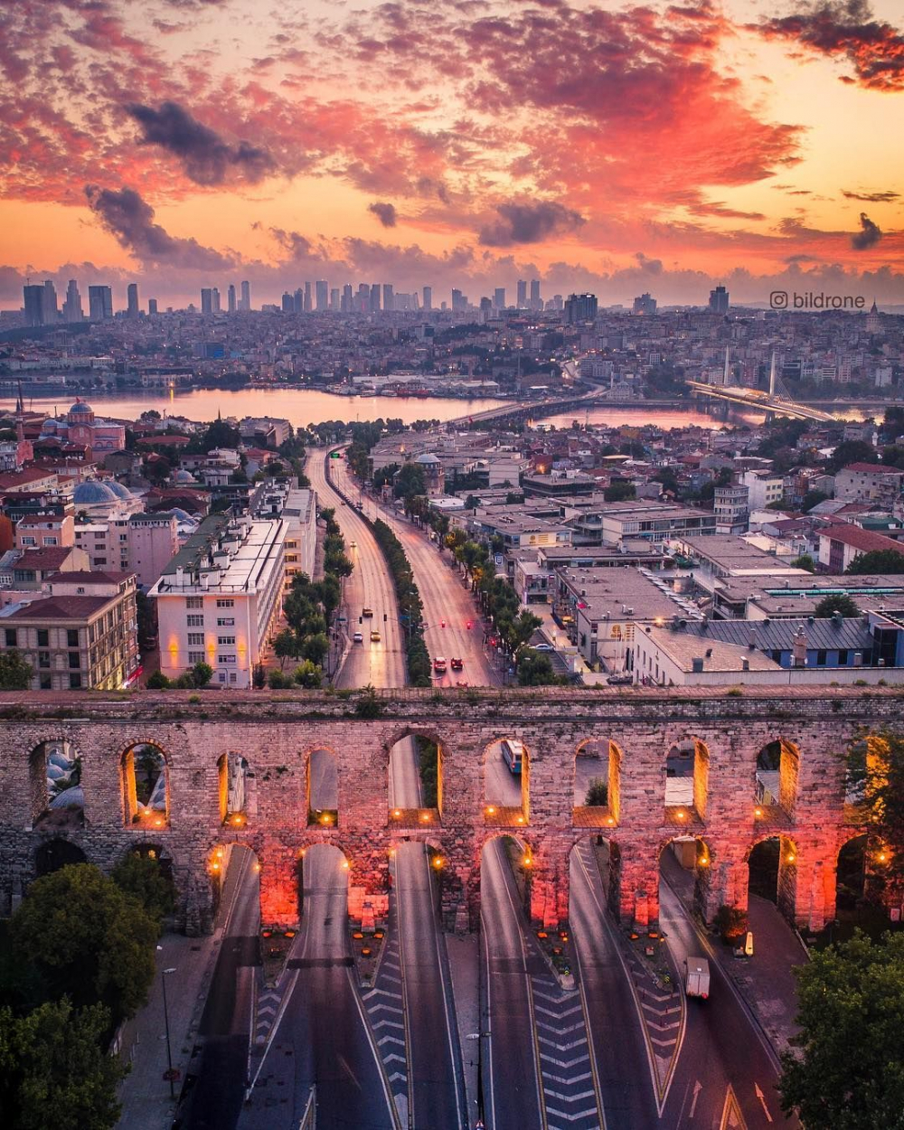 "İstanbul'u dinliyorum, gözlerim kapalı..." Usta şairlerin kaleminden, İstanbul sevginizi artıracak güzellikte İstanbul şiirleri 7