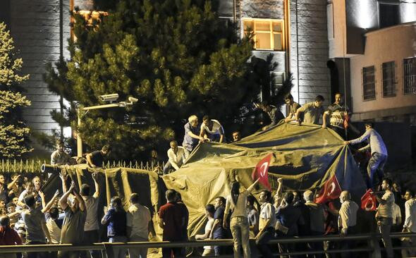 15 Temmuz'un az bilinen kareleri 9