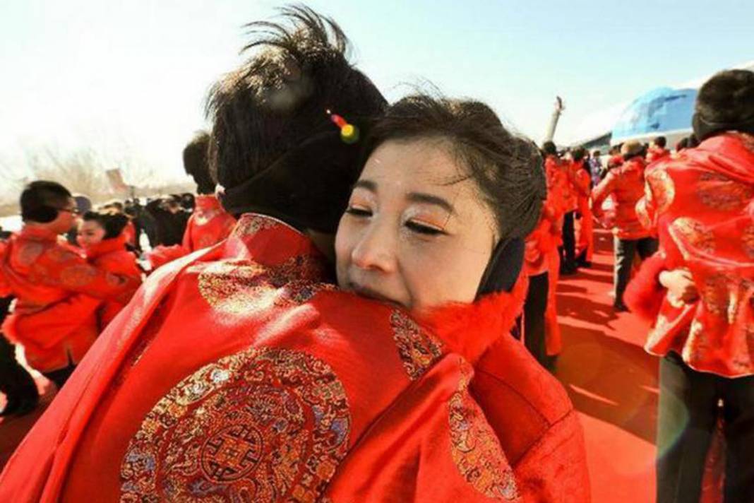 Bu nasıl gelenek? Gelin 30 gün ağlamak ve küfür etmek zorunda! İşte Tujia'ların ilginç düğün gelenekleri 2