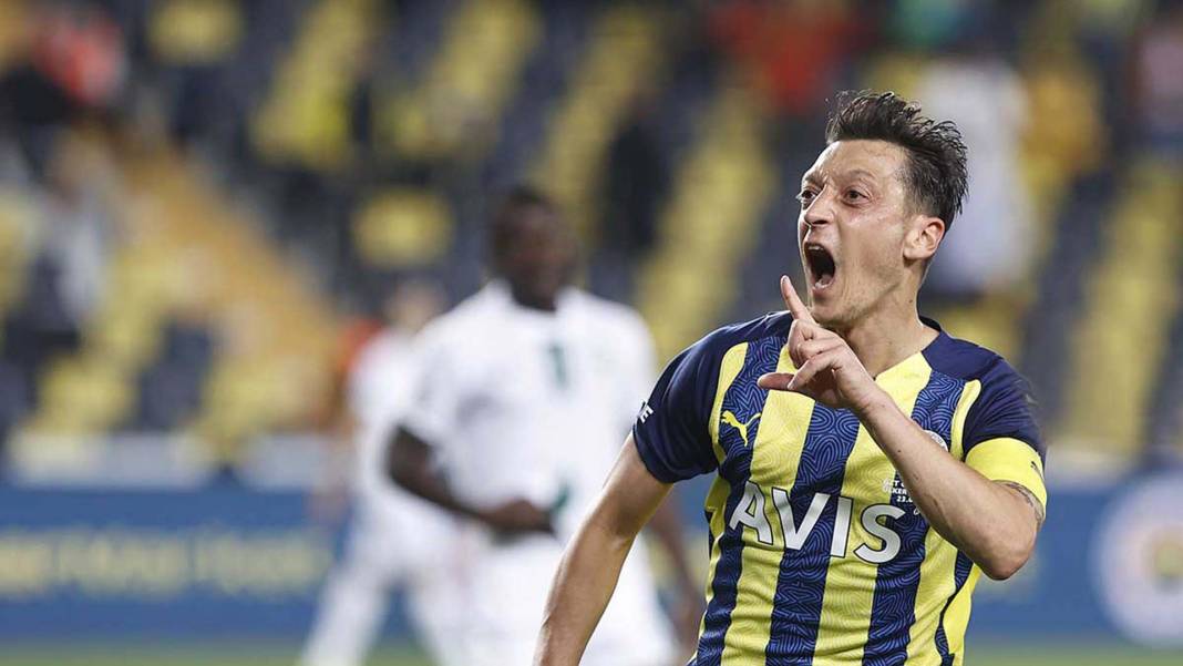 Fenerbahçe'de Mesut Özil dönemi sona eriyor! Sonunda pes etti, menajerine talimat verdi 7