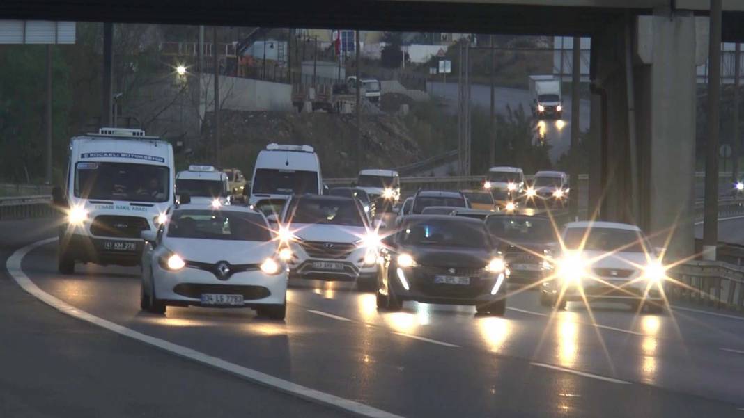 İstanbul, Kurban Bayramı'nda bomboş olacak!  Tatilciler yola düştü, trafik yoğunluğu oluştu 1