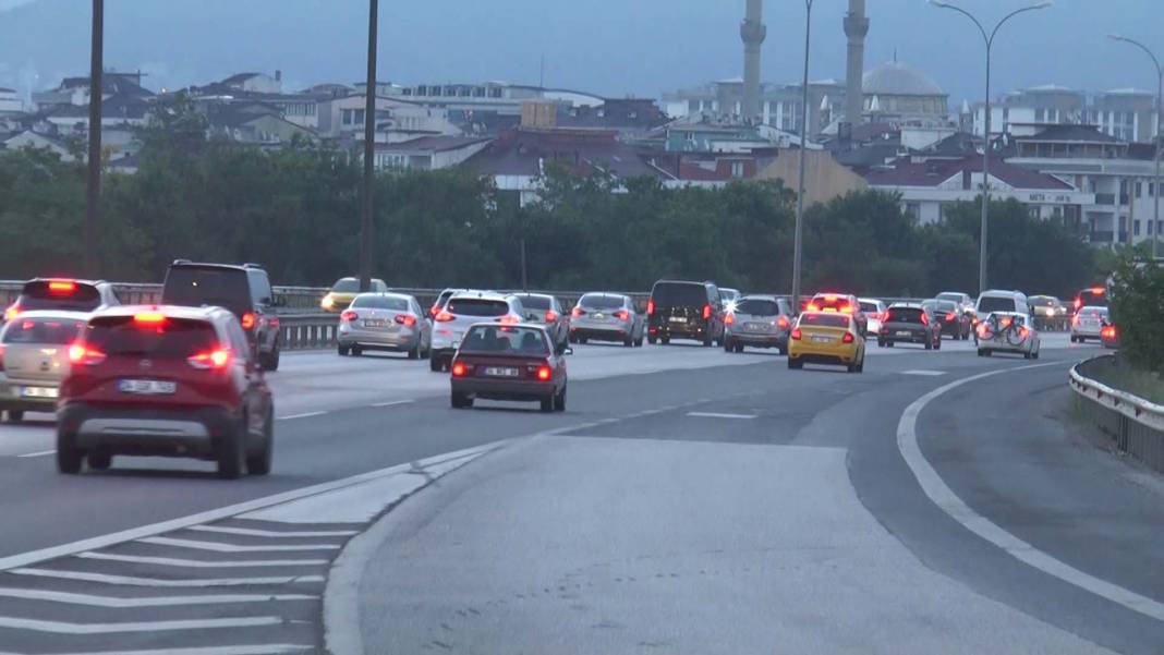 İstanbul, Kurban Bayramı'nda bomboş olacak!  Tatilciler yola düştü, trafik yoğunluğu oluştu 2