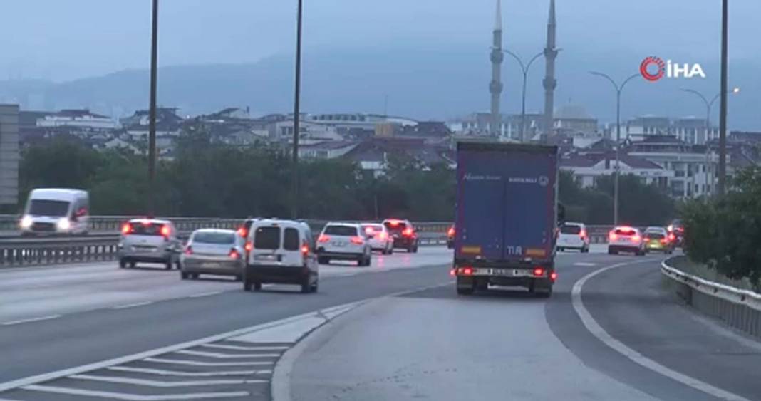 İstanbul, Kurban Bayramı'nda bomboş olacak!  Tatilciler yola düştü, trafik yoğunluğu oluştu 5