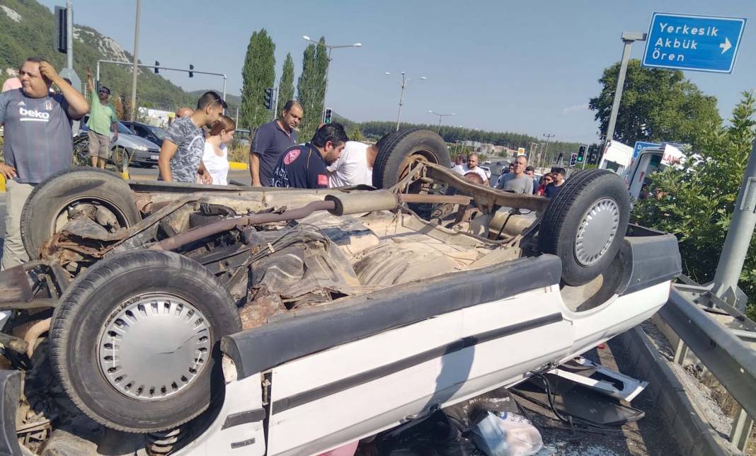 Muğla'da feci kaza: Anne ve baba hayatını kaybetti, 4 kişi yaralandı 3