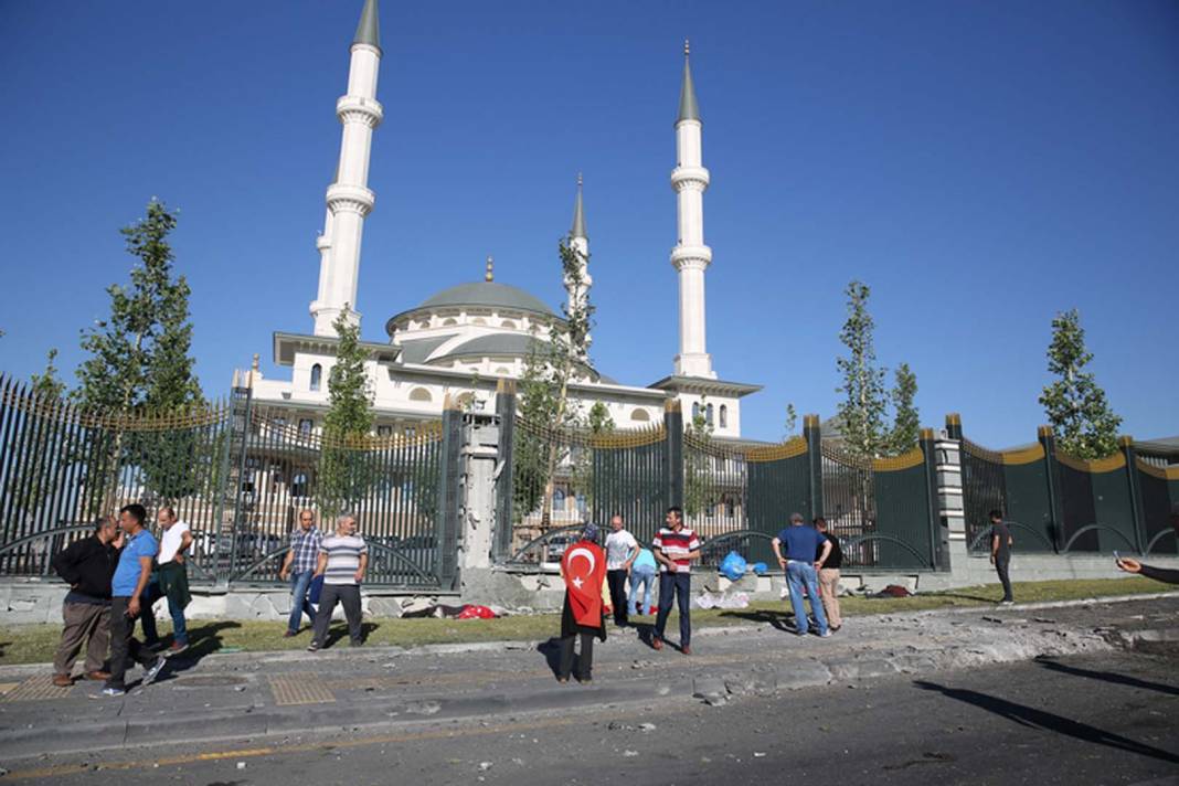 Tarihi direnişin ardından tam 6 yıl geçti! Türk milleti ülkesine bir kez daha sahip çıktı! İşte 15 Temmuz 2016'da yaşananlar... 3