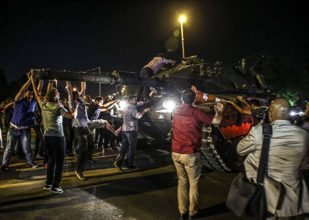 Tarihi direnişin ardından tam 6 yıl geçti! Türk milleti ülkesine bir kez daha sahip çıktı! İşte 15 Temmuz 2016'da yaşananlar... 6