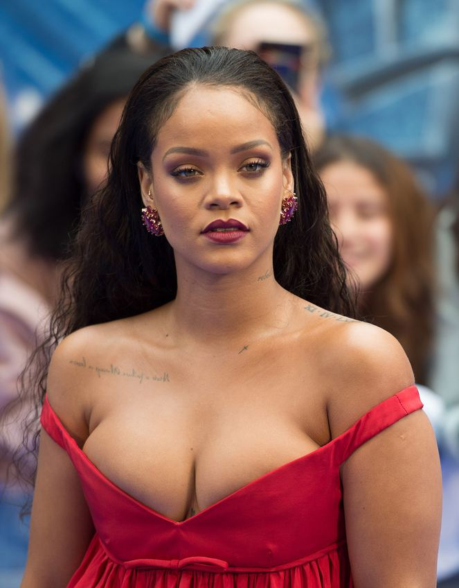 Rihanna'nın ikizi gibi! 7 yaşındaki benzerliği ile sosyal medyayı salladı 3