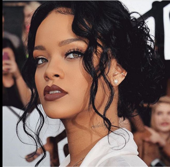 Rihanna'nın ikizi gibi! 7 yaşındaki benzerliği ile sosyal medyayı salladı 8