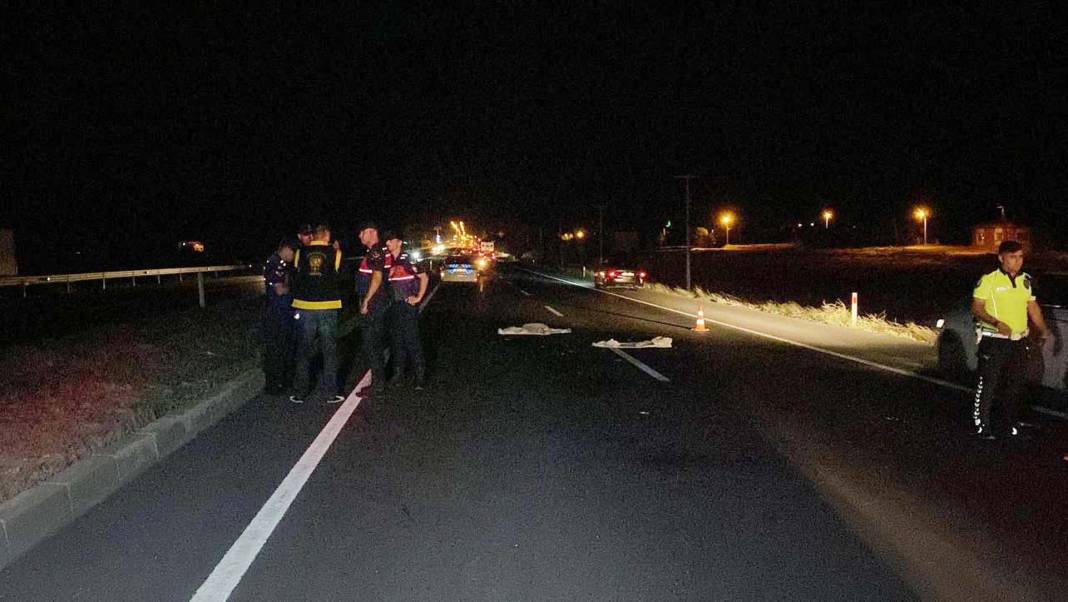 Aksaray'da yürekleri acıtan olay! Bebek bagajdan düştü, onlarca araç üzerinden geçti 3