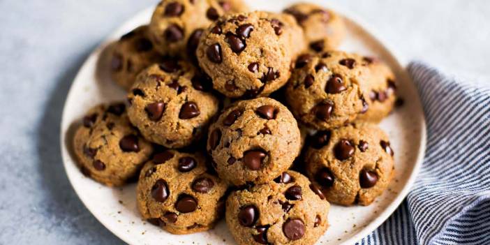 Bayatlamıyor, lezzetini kaybetmiyor! Toz pudingli kurabiyenizi yiyenler tarif için sıraya girecek!