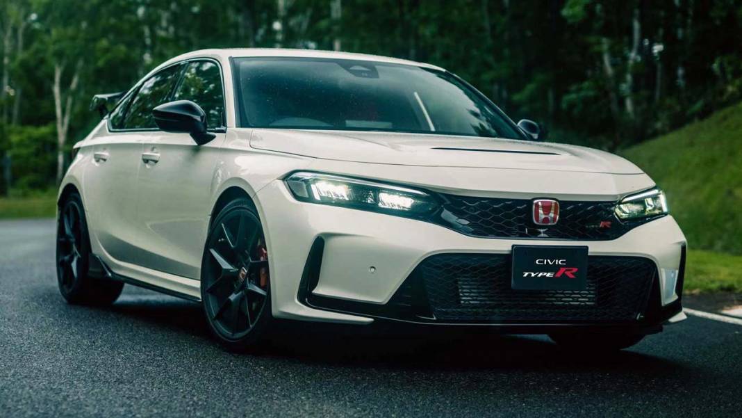 Japon harikası 2023 Honda Civic Type R görücüye çıktı! Otomobil tutkunlarının nutku tutuldu! Şimdiden tarihe geçti! 1