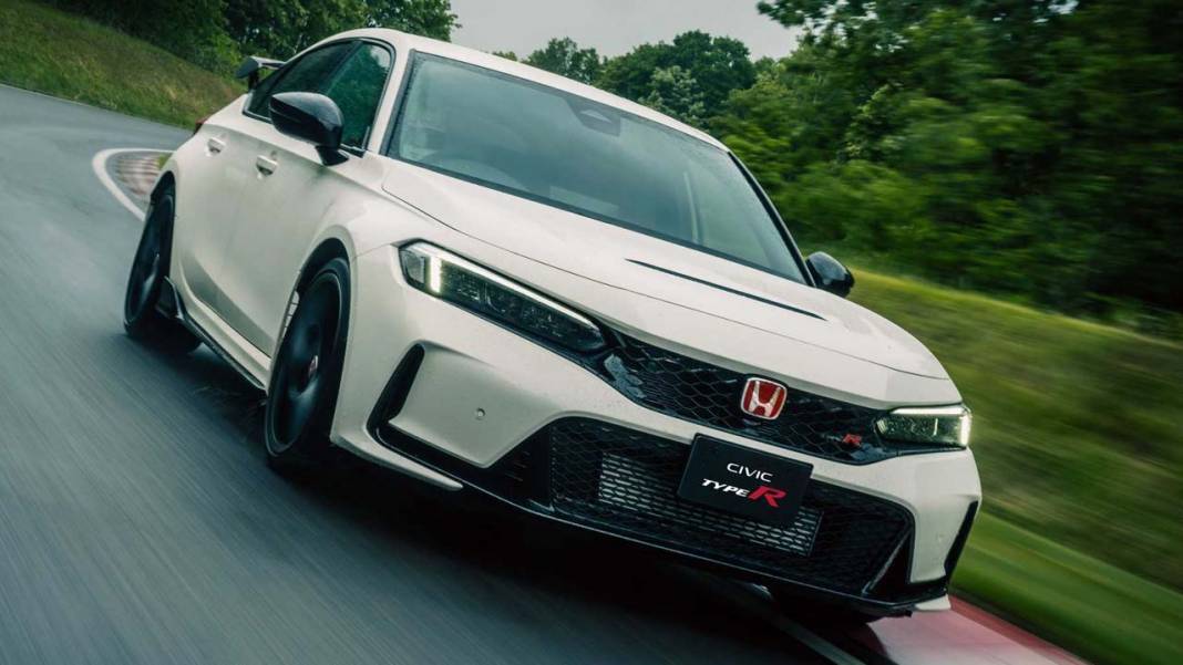 Japon harikası 2023 Honda Civic Type R görücüye çıktı! Otomobil tutkunlarının nutku tutuldu! Şimdiden tarihe geçti! 2