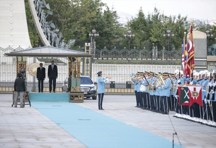 Cumhurbaşkanı Erdoğan ile Malezya Başbakanı görüşmesinde dikkat çeken anlar! 7