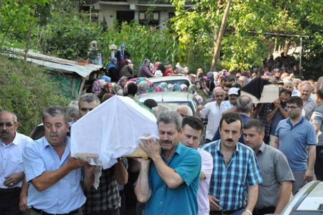 Ağustos'ta nişanı vardı! Genç kıza acı veda 6