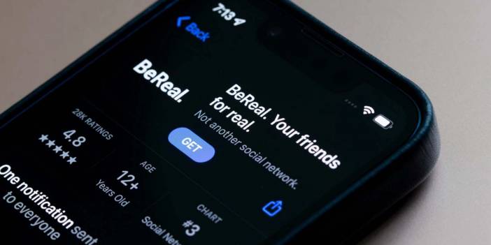 Filtre yok, efekt yok, photoshop yok! Instagram'ın rakibi BeReal, AppStore'un en çok indirilen uygulaması oldu!