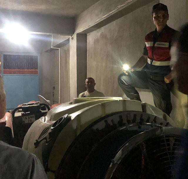 9 yaşındaki çocuk, ilaçlama tankının içine düşerek can verdi! 4
