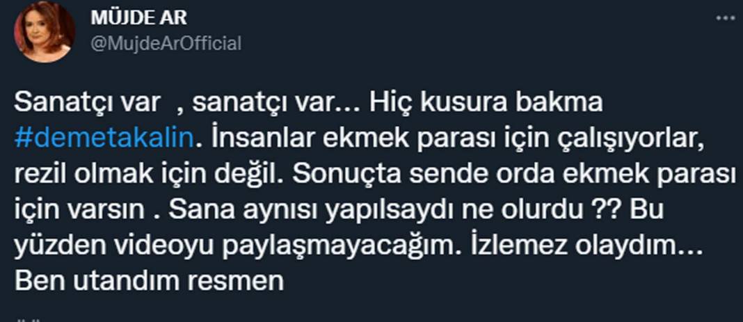 Demet Akalın garsonun başından aşağı şampanya döktü! Sosyal medya ayağa kalktı! Açıklaması yaptığı hareketten bile daha çok şaşırttı! 7