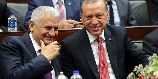 Binali Yıldırım'ın Başkan Erdoğan'ı rehbere kaydetme şekli dikkat çekti!