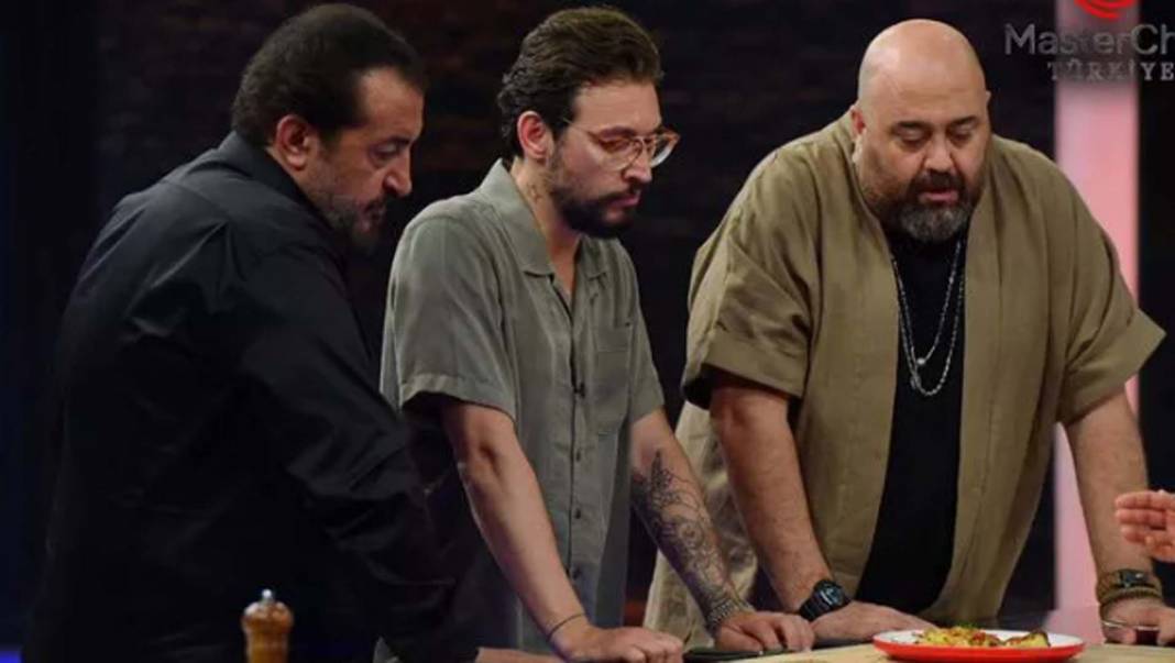 MasterChef'in fenomen jürisi Somer Sivrioğlu'nun tarzı tesettürlü kadınların ilgisini çekti! "Böylesini ben bile bulamıyorum" 1