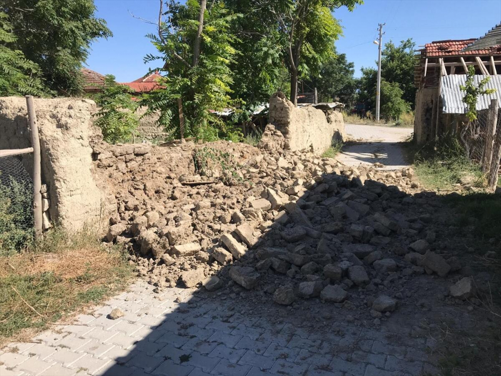 Deprem en çok onları vurdu! İşte o anlar... 15