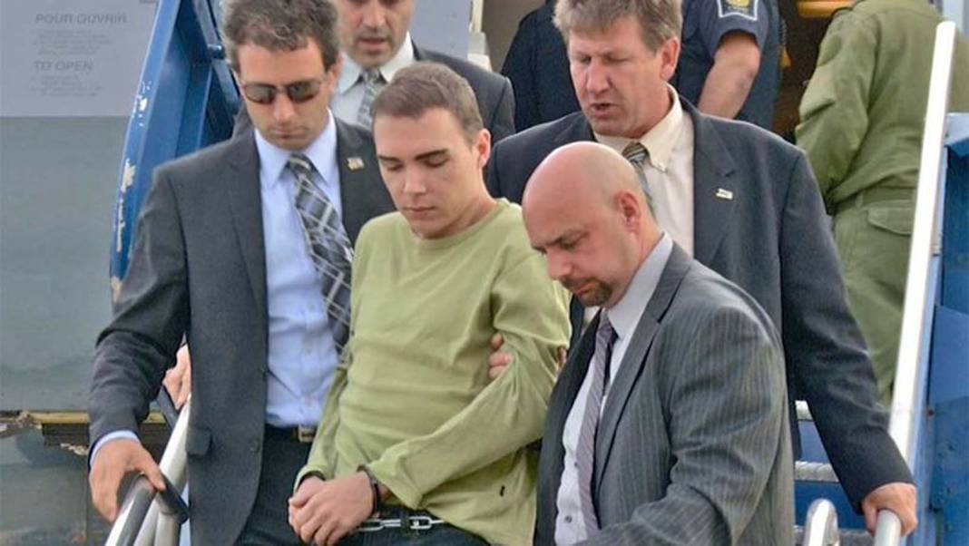 Modellikten katilliğe... İşte sosyal medyayı sallayan psikopat ve yamyam bir katilin Türk işletmeci tarafından yakalatılma hikayesi! 12