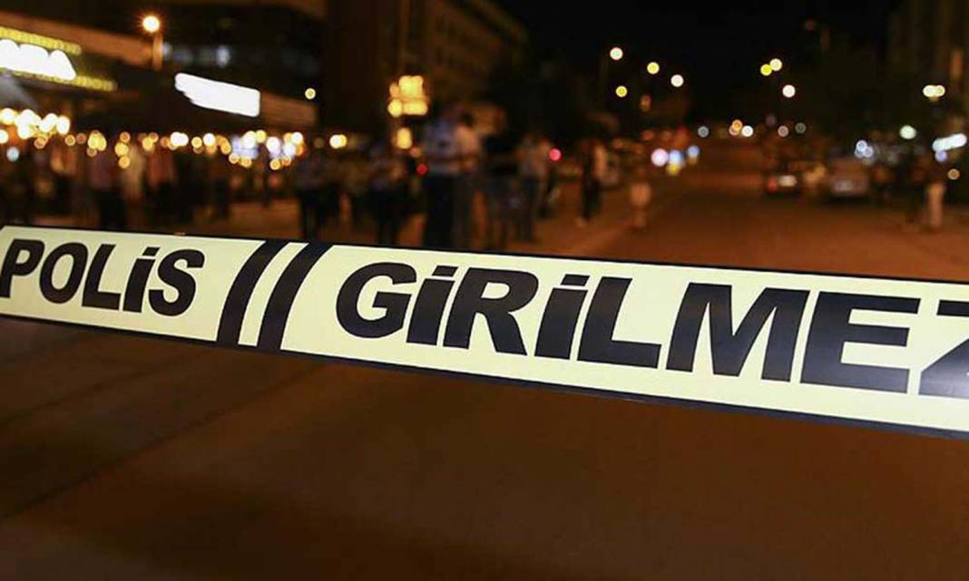 Türkiye'de görülen ilk seri katil vakası olan ve adeta tüm Türkiye'ye korku salan "Kesik bacak" cinayetleri hakkında geçmişe bir bakış... 8