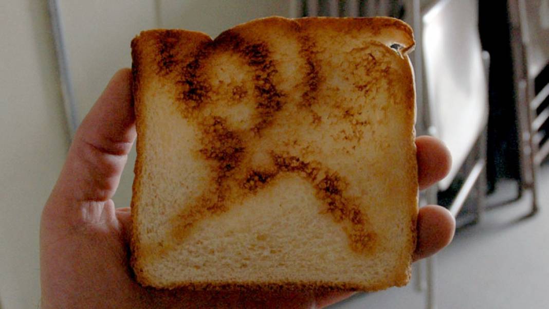 Nesneleri olduğundan farklı görme, insan suretine ya da hayvan figürüne benzetme durumu olan pareidolia hakkında bilinmeyenler... 6