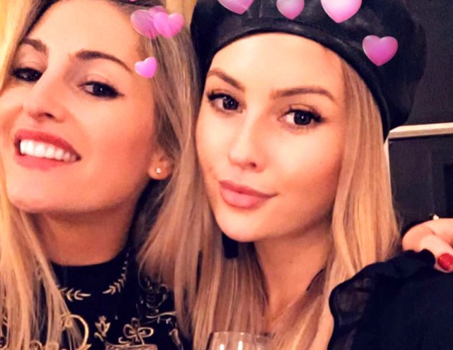 Chloe Loughnan'ın annesini görenler gözlerine inanamadı 7