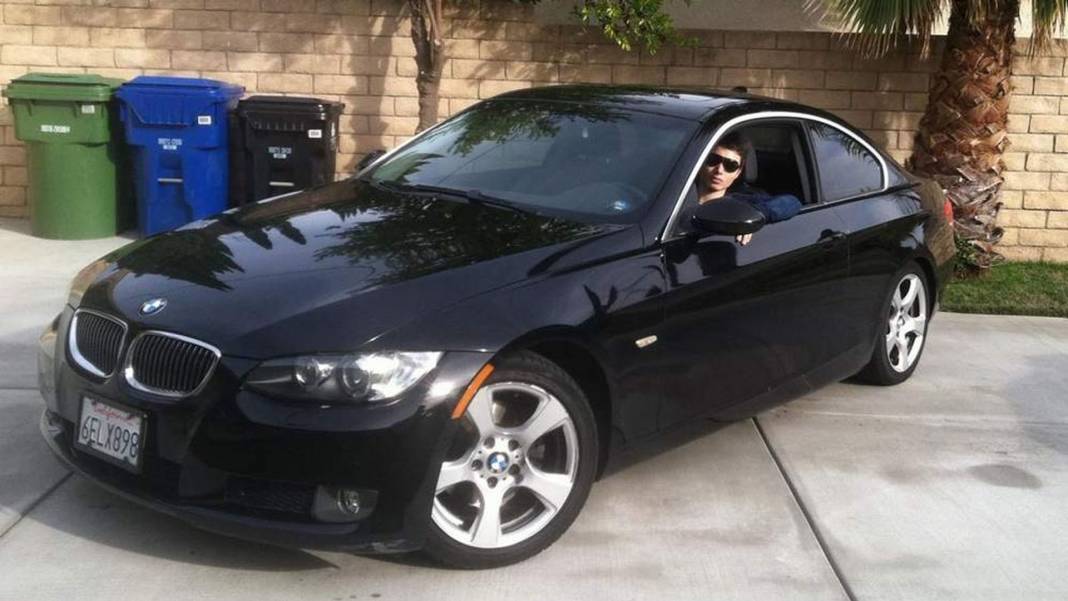 Hiçbir kadın onunla birlikte olmadığı için katliam planlayıp 6 kişiyi öldüren 22 yaşındaki Elliot Rodger'ın dünyaya öfke dolu hikayesi... 14