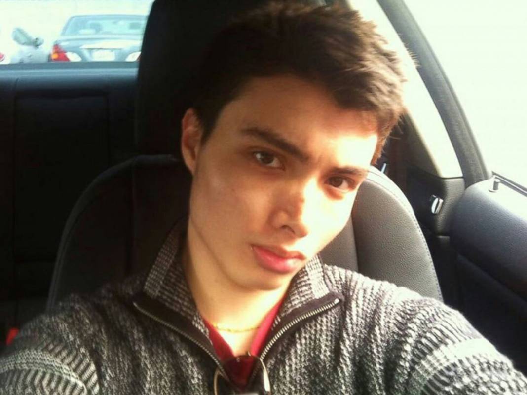 Hiçbir kadın onunla birlikte olmadığı için katliam planlayıp 6 kişiyi öldüren 22 yaşındaki Elliot Rodger'ın dünyaya öfke dolu hikayesi... 9