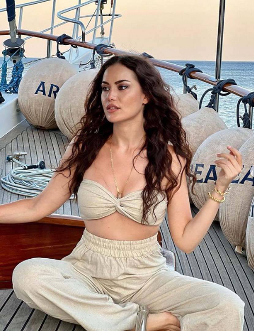 Fahriye Evcen'in hamileliğinde şok gelişme! Bu çok zorlu olacak! 4